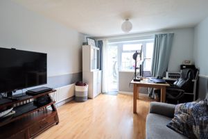 Lounge/Diner- click for photo gallery